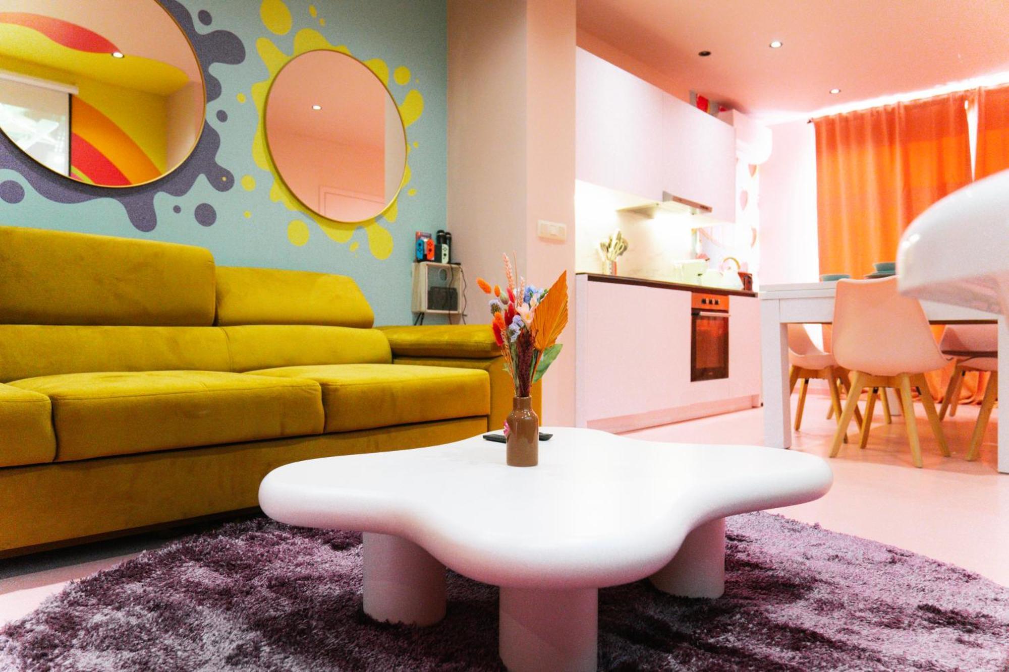 Capsule Girl Power Spa - Balneo - Sauna - Karaoke - Billard - 2 Chambres Charleroi Exterior photo