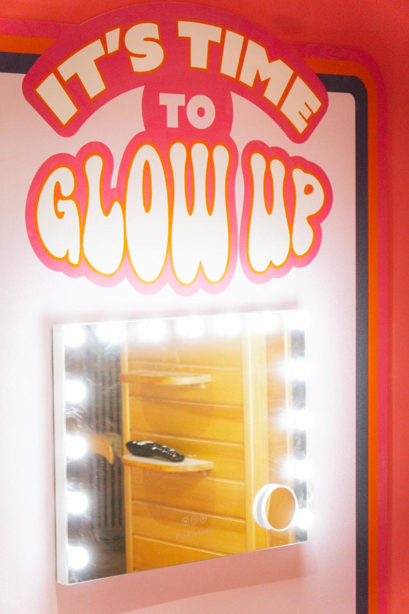 Capsule Girl Power Spa - Balneo - Sauna - Karaoke - Billard - 2 Chambres Charleroi Exterior photo